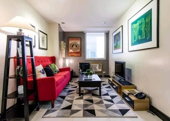 32Nd St. Corner Lane A F1 Hotel